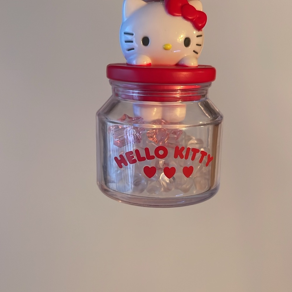 Hello Kitty Keychain - Picture 4 of 6